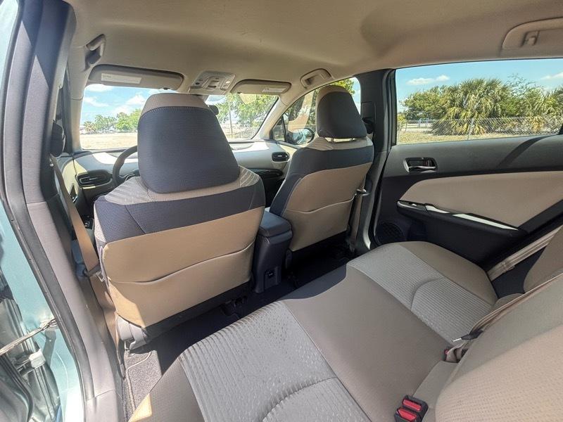 Toyota Prius Two 2017