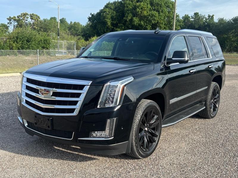 Cadillac Escalade Luxury 4WD 2017