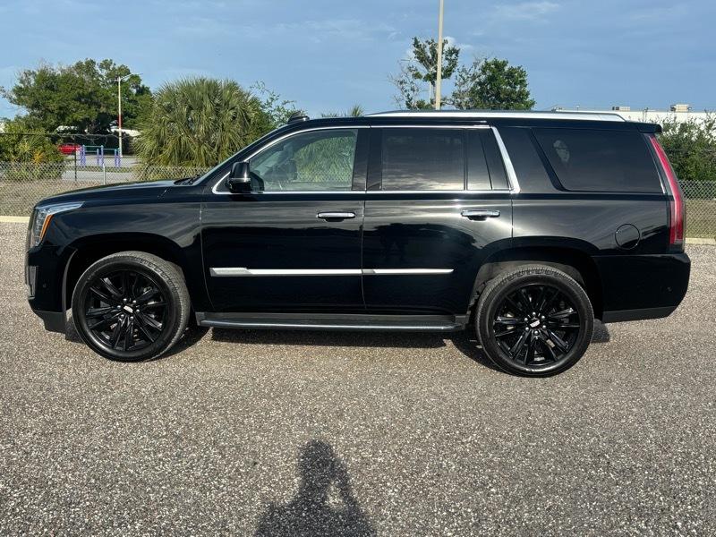 Cadillac Escalade Luxury 4WD 2017