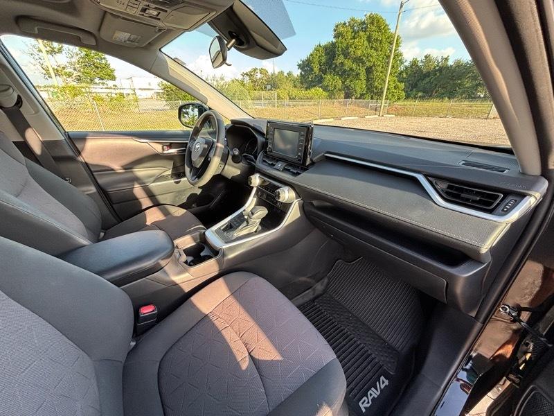 Toyota RAV4 XLE AWD 2019