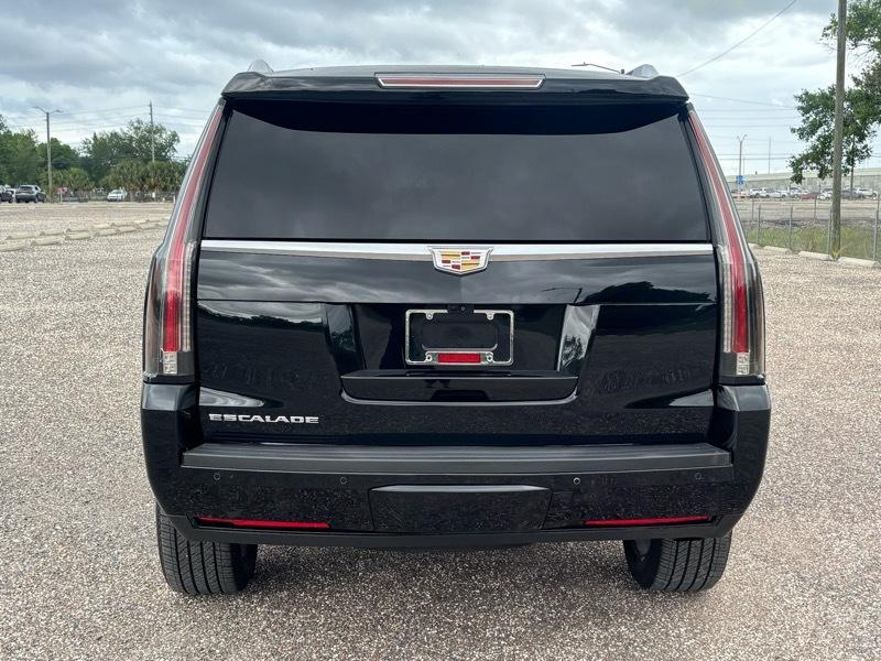 Cadillac Escalade Luxury 2017