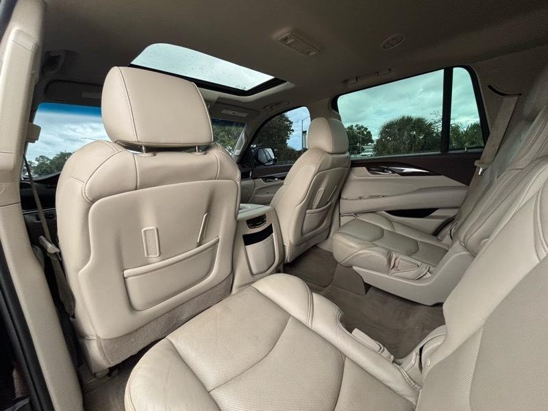 Cadillac Escalade Luxury 2017