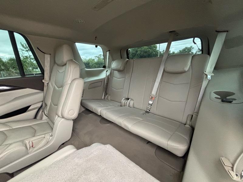 Cadillac Escalade Luxury 2017