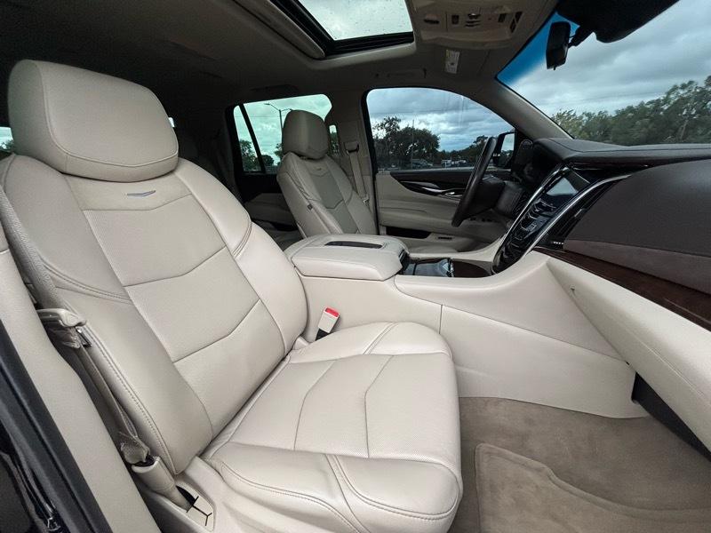 Cadillac Escalade Luxury 2017