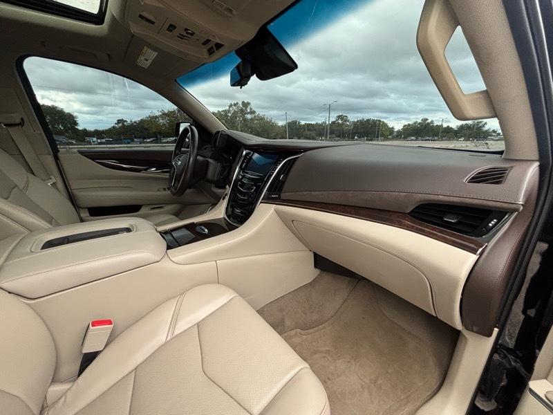 Cadillac Escalade Luxury 2017