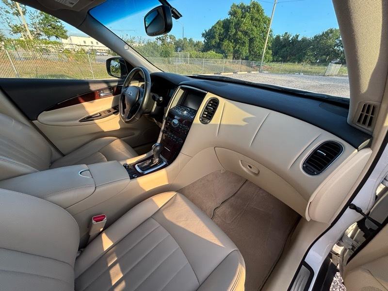 Infiniti QX50 AWD 2017