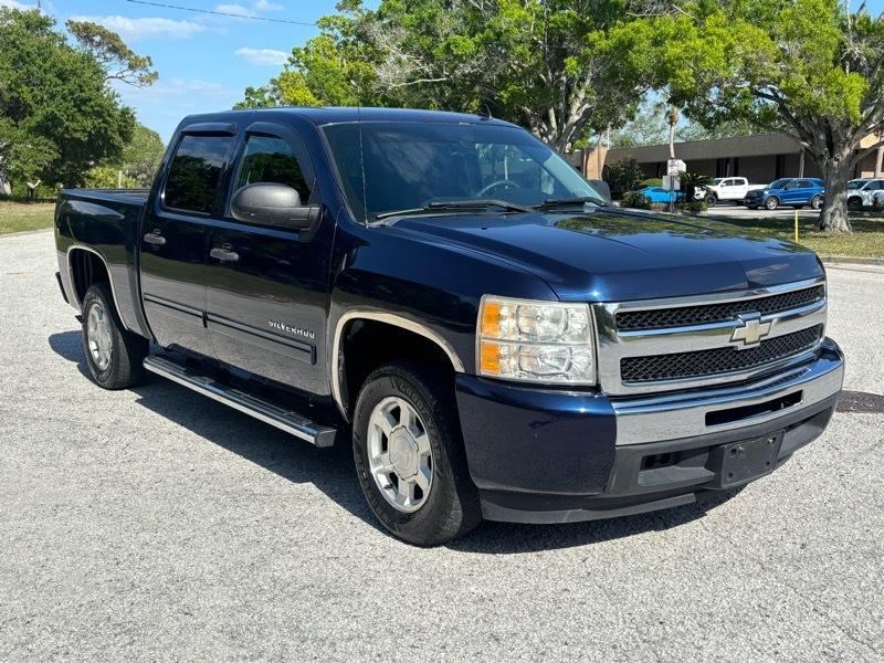 Chevrolet Silverado 1500 LS Crew Cab 2011