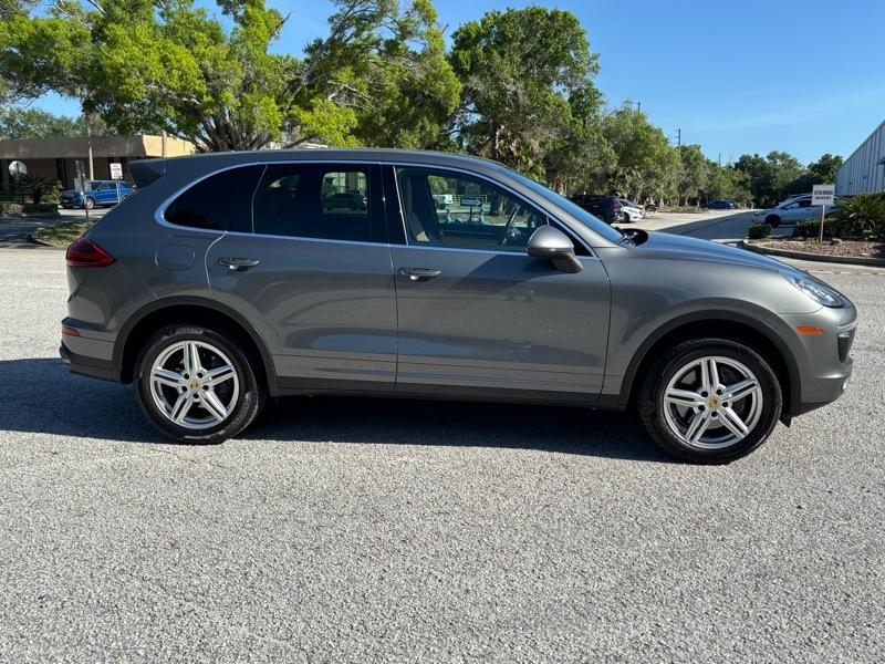 Porsche Cayenne  2018