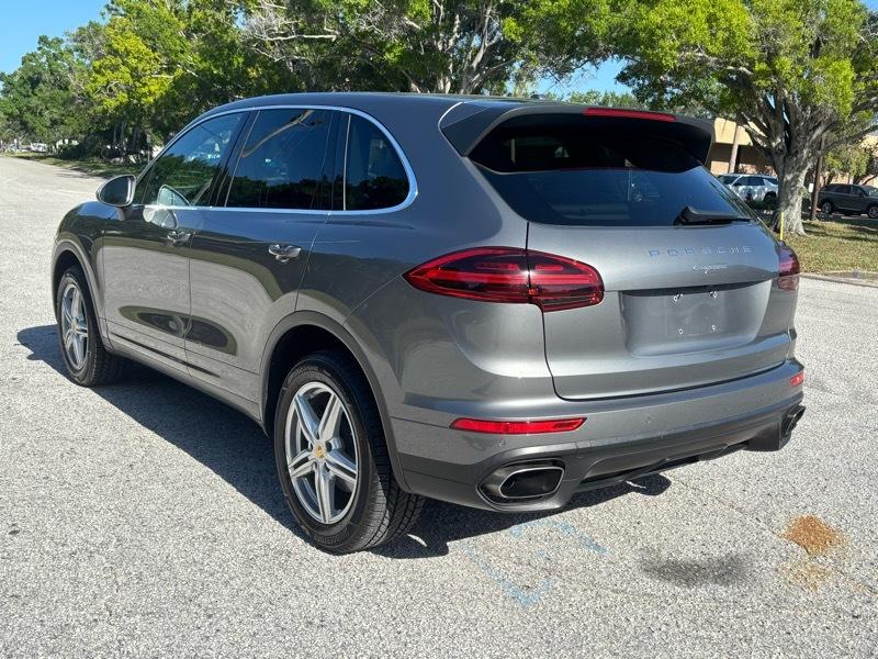 Porsche Cayenne  2018