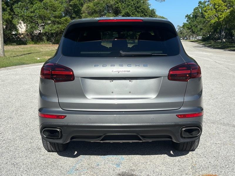 Porsche Cayenne  2018