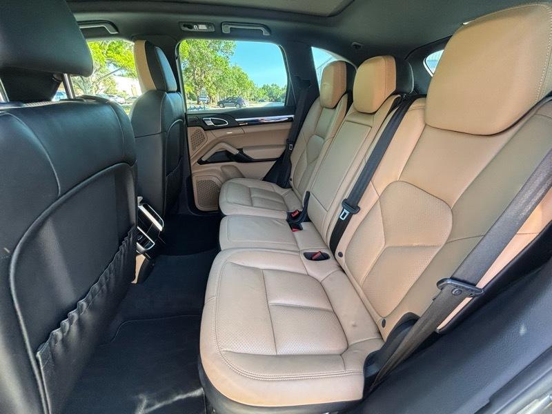 Porsche Cayenne  2018