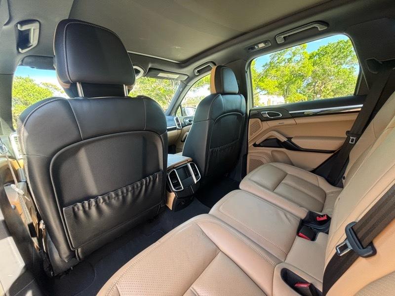 Porsche Cayenne  2018