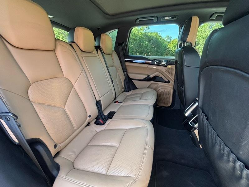 Porsche Cayenne  2018