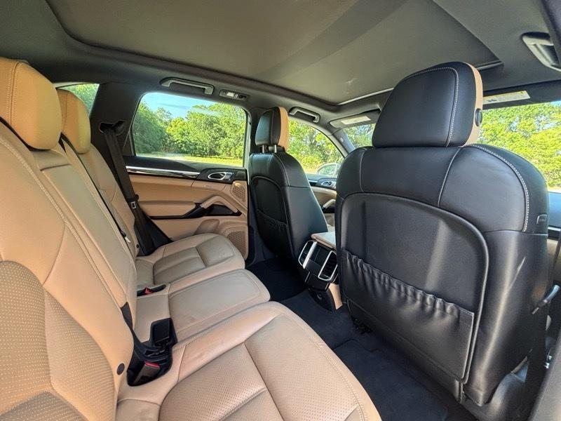 Porsche Cayenne  2018