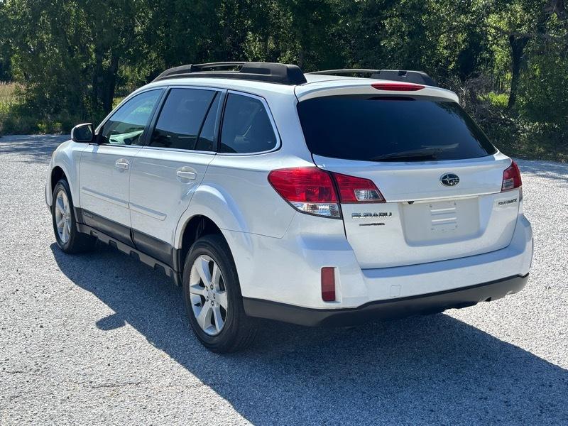 Subaru Outback 2.5i Premium 2013