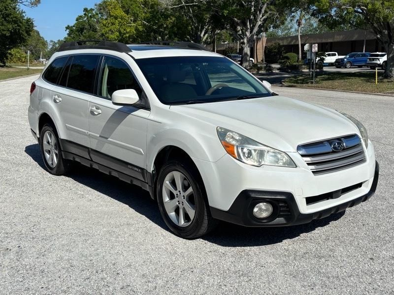 Subaru Outback 2.5i Premium 2013