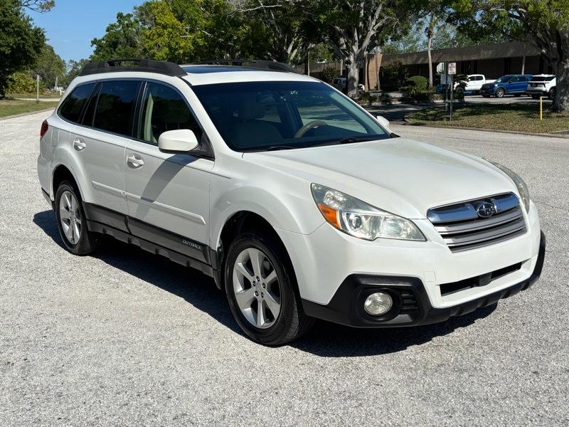 Subaru Outback 2.5i Premium 2013