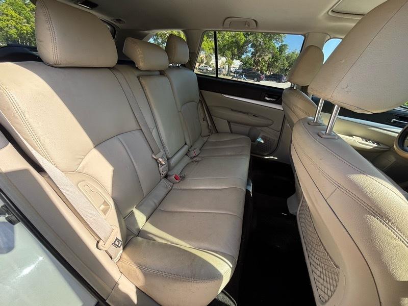 Subaru Outback 2.5i Premium 2013