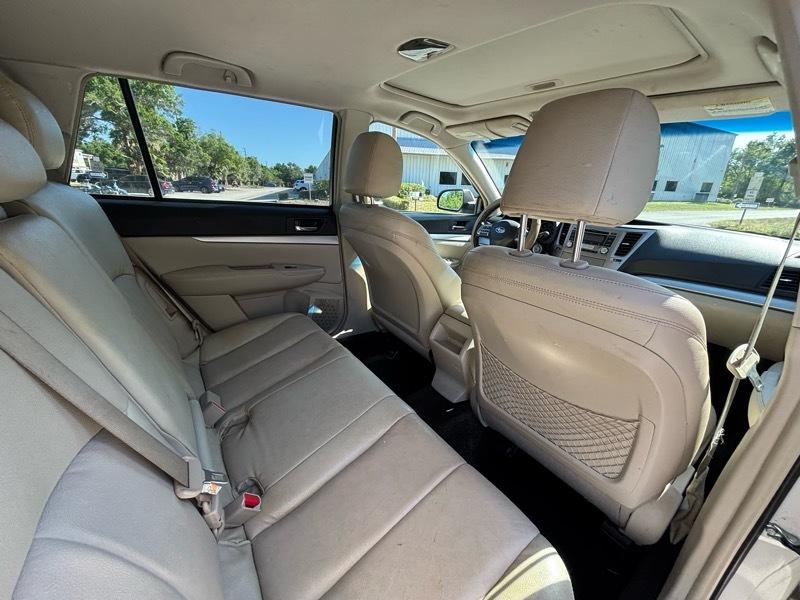 Subaru Outback 2.5i Premium 2013