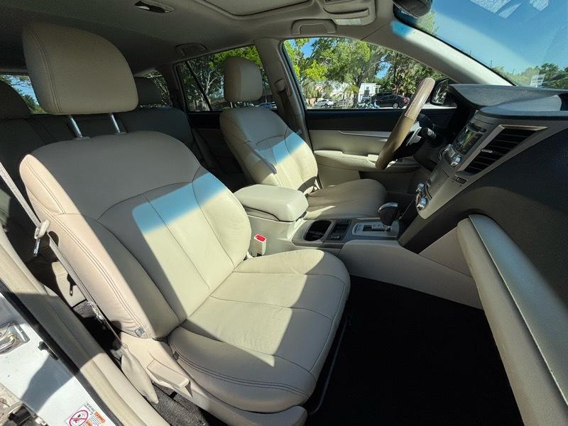 Subaru Outback 2.5i Premium 2013