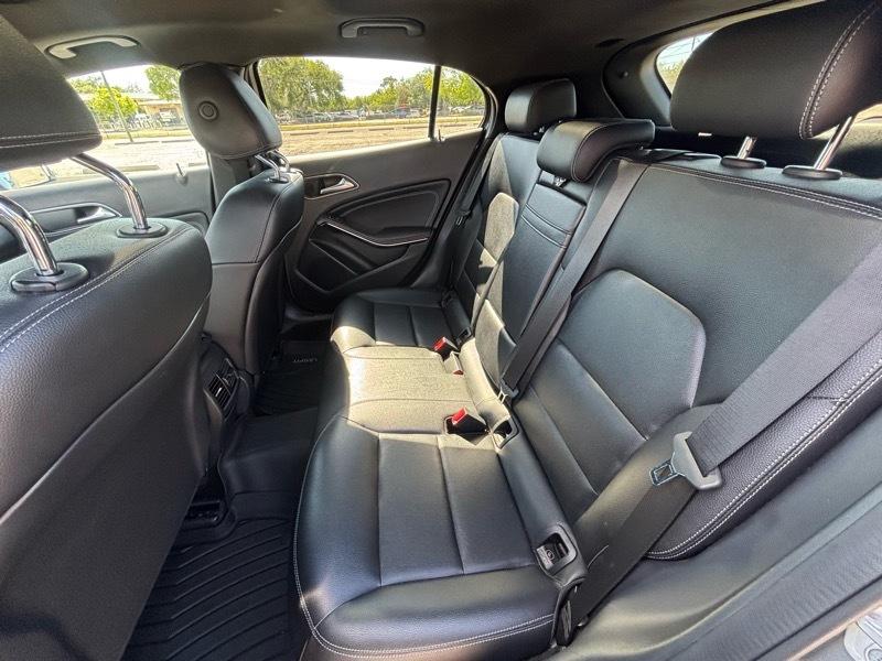 Mercedes-Benz GLA-Class GLA250 4MATIC 2016