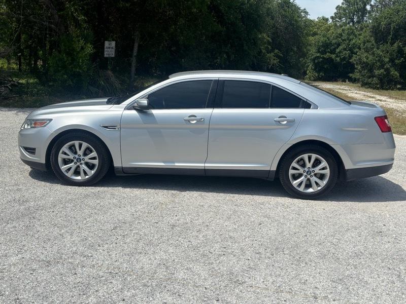 Ford Taurus SEL 2010