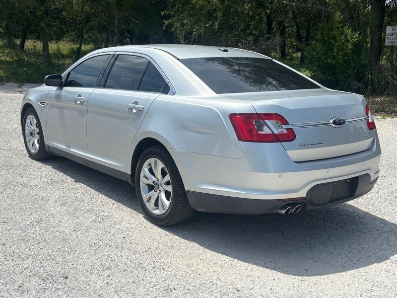 Ford Taurus SEL 2010