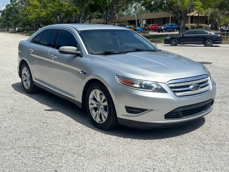 Ford Taurus SEL 2010