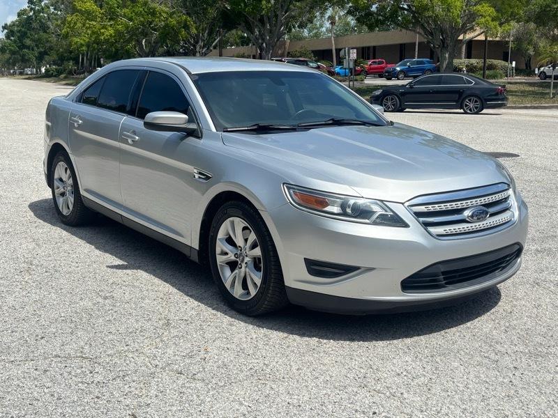 Ford Taurus SEL 2010