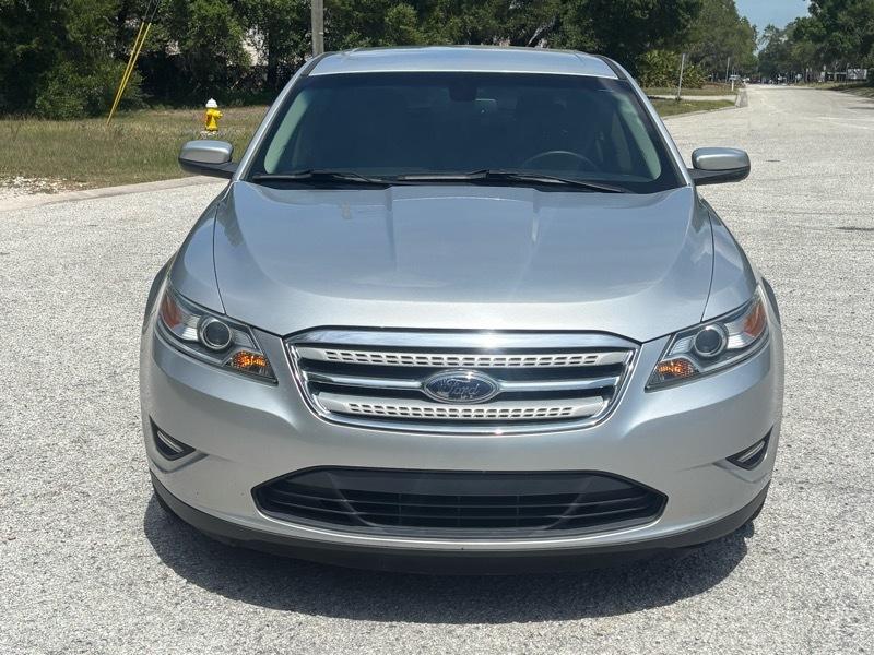 Ford Taurus SEL 2010