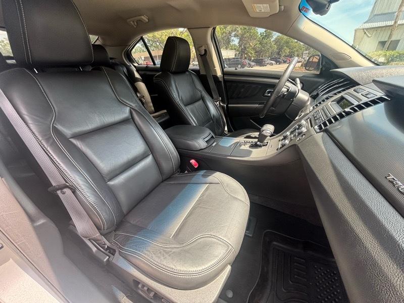 Ford Taurus SEL 2010