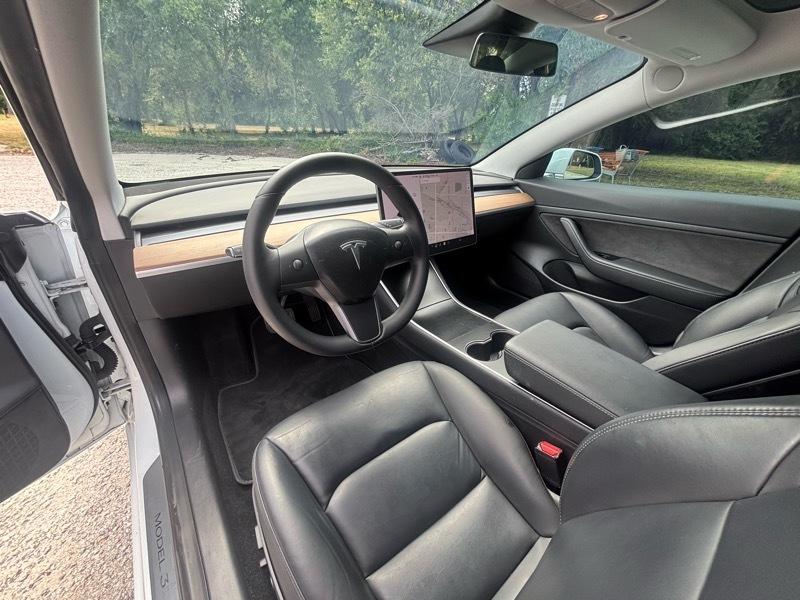 Tesla Model 3 Standard Range Plus 2020