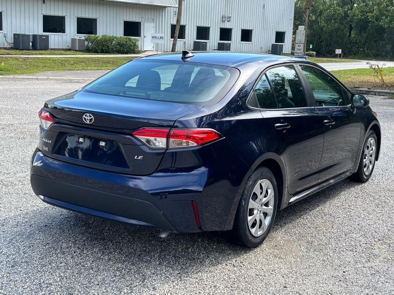 Toyota Corolla LE 2022