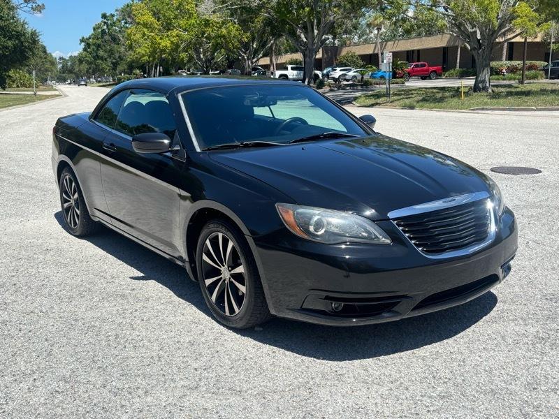 Chrysler 200 S Convertible 2013