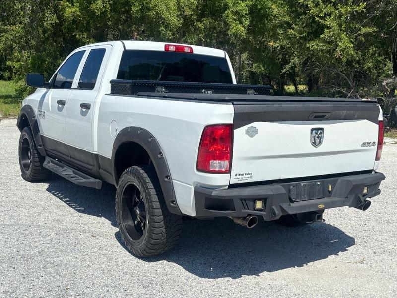 RAM 1500 Tradesman Quad Cab 4WD 2017