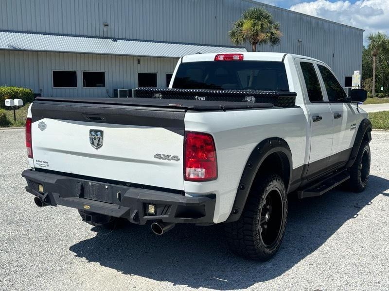 RAM 1500 Tradesman Quad Cab 4WD 2017