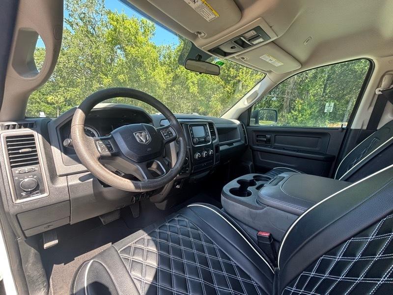 RAM 1500 Tradesman Quad Cab 4WD 2017