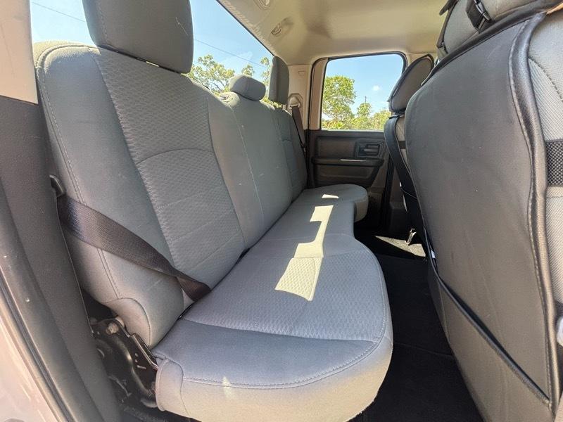 RAM 1500 Tradesman Quad Cab 4WD 2017