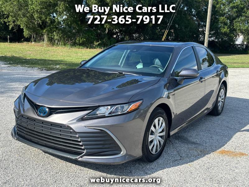 Toyota Camry Hybrid LE 2021