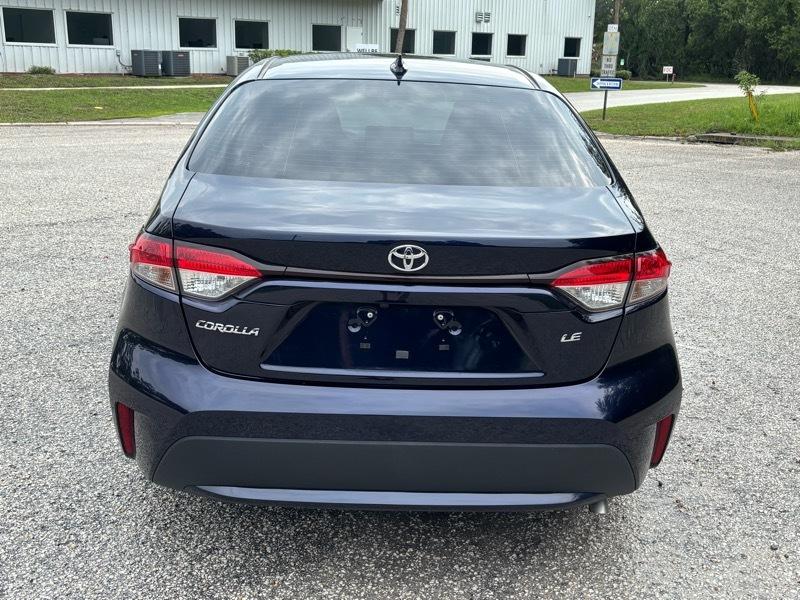 Toyota Corolla LE 2021