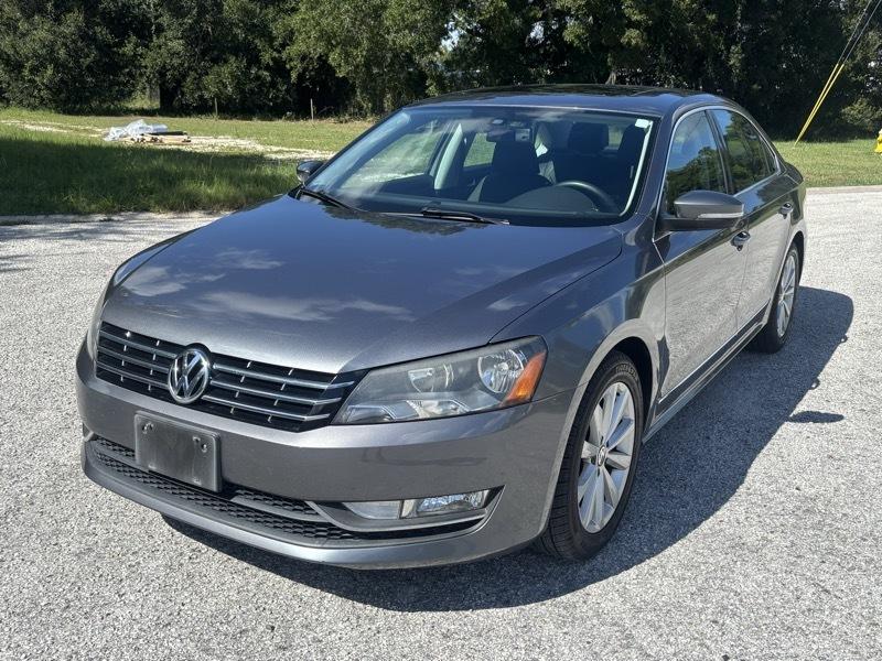 Volkswagen Passat 2.5L SEL Premium 2013