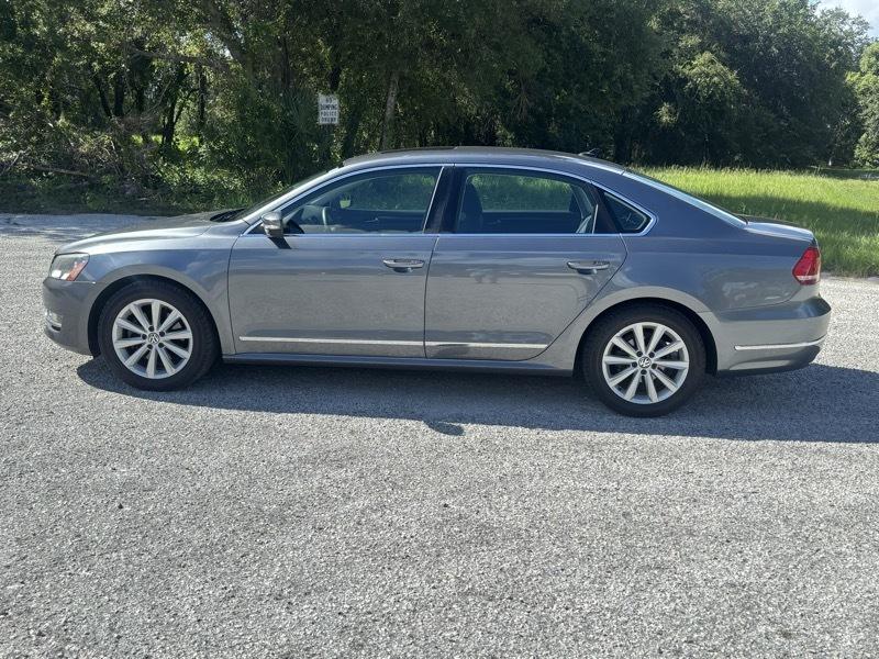 Volkswagen Passat 2.5L SEL Premium 2013