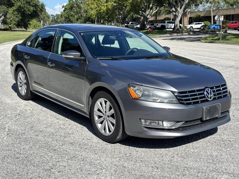 Volkswagen Passat 2.5L SEL Premium 2013