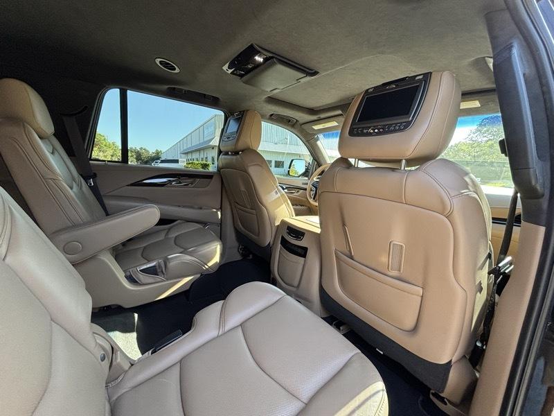 Cadillac Escalade Platinum 4WD 2018