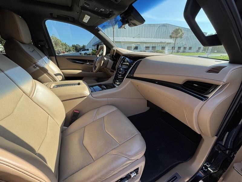Cadillac Escalade Platinum 4WD 2018