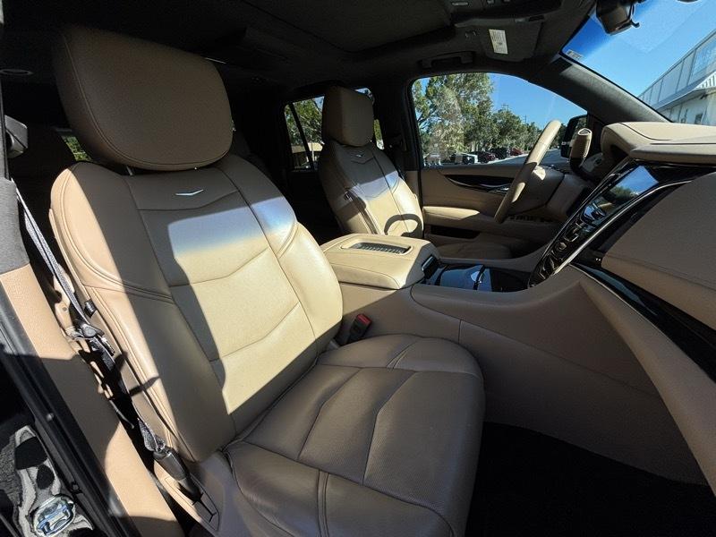 Cadillac Escalade Platinum 4WD 2018