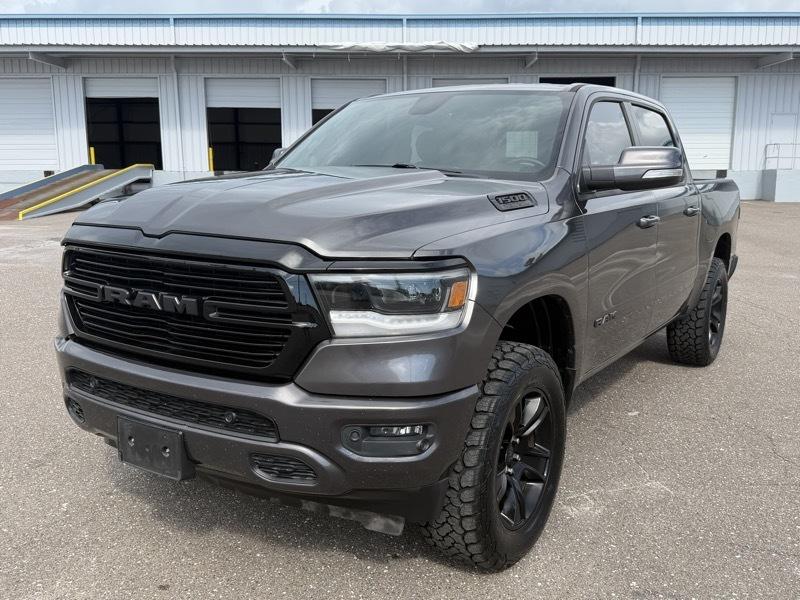 RAM 1500 Big Horn Crew Cab 4WD 2020