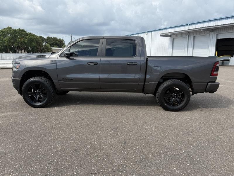 RAM 1500 Big Horn Crew Cab 4WD 2020