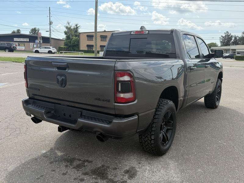 RAM 1500 Big Horn Crew Cab 4WD 2020