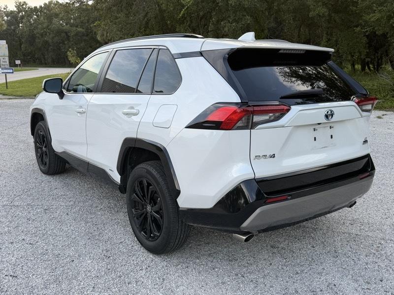 Toyota RAV4 Hybrid SE AWD 2023